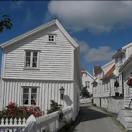 Stort Hus Med Hage I Rolige Omgivelser Villa Kopervik